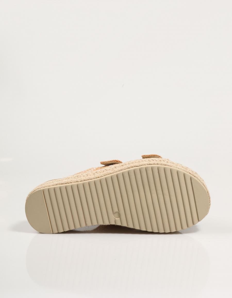 Aktualisieren Sie 172760 Sandalen in Beige