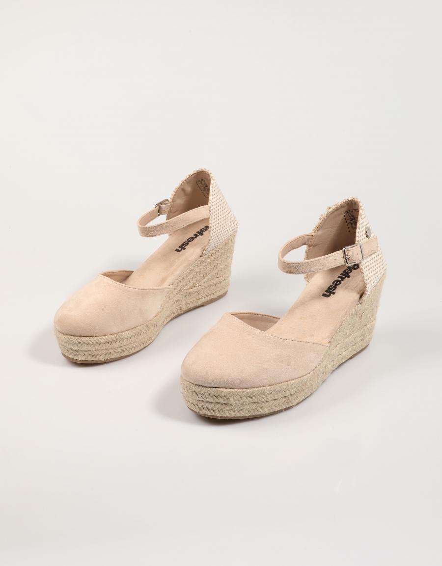 SANDALIAS REFRESH 172644 en color Beige