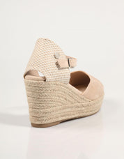 SANDALIAS REFRESH 172644 en color Beige