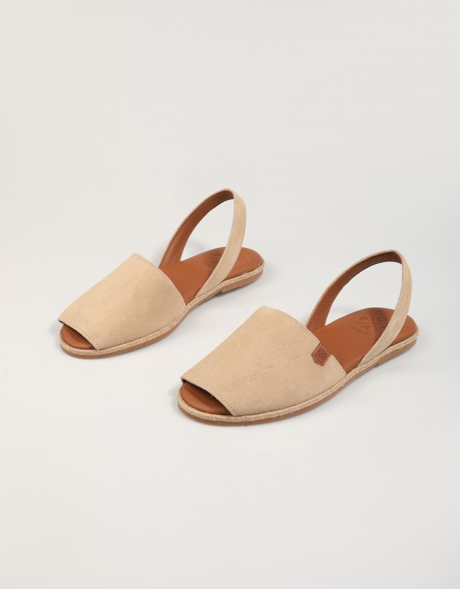 SANDALIAS POPA FALESIA SERRAJE en color Beige