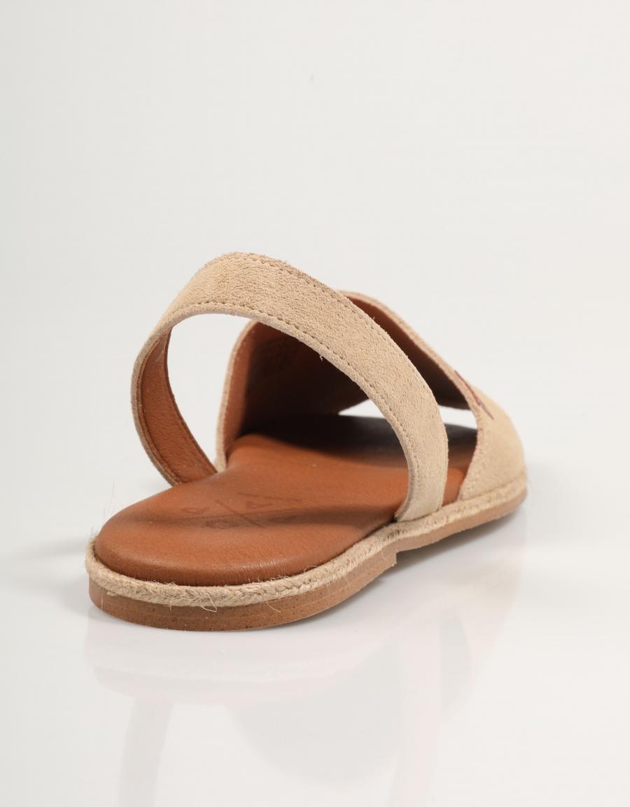SANDALIAS POPA FALESIA SERRAJE en color Beige