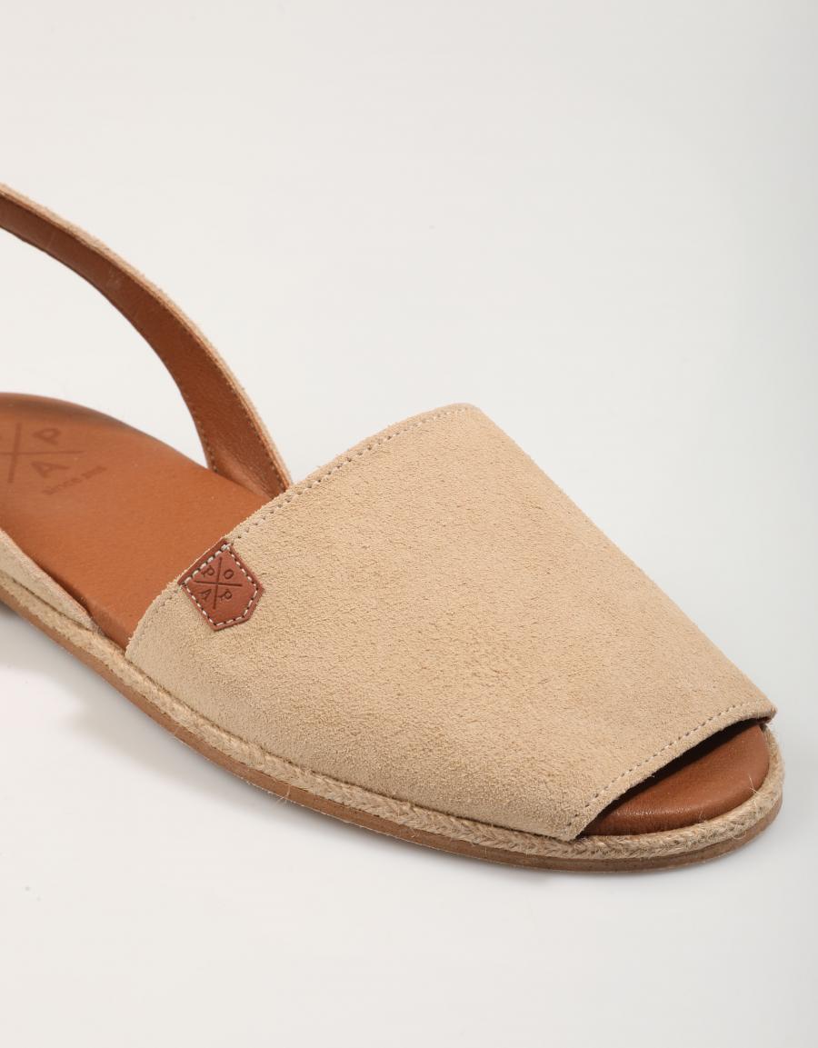 SANDALIAS POPA FALESIA SERRAJE en color Beige