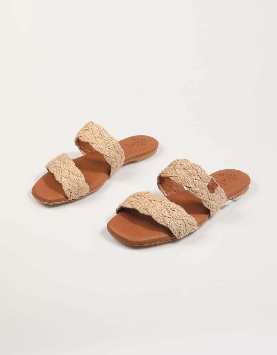 SANDALIAS POPA SURIN RUMA en color Cuero