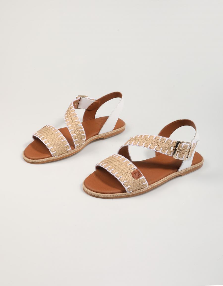 SANDALIAS POPA LEYTE GALERIA en color Blanco