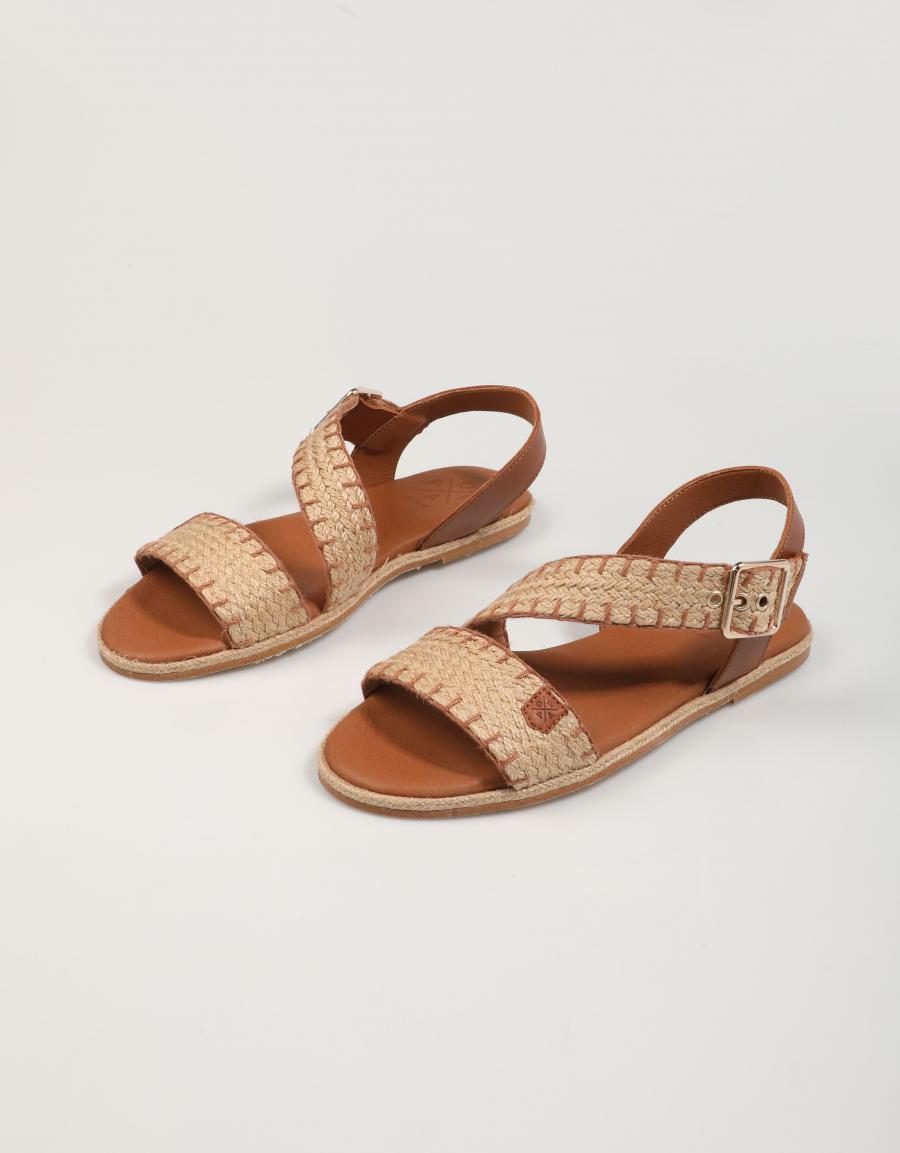 SANDALIAS POPA LEYTE GALERIA en color Cuero