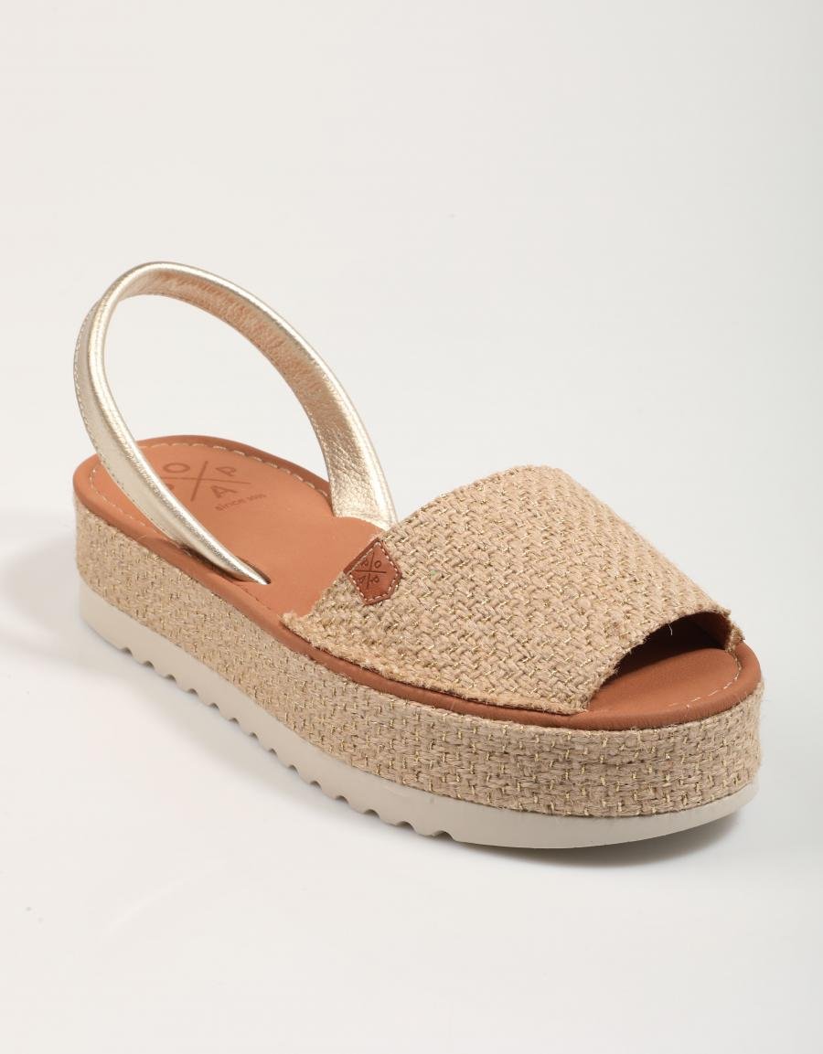 SANDALIAS POPA SAONA FIBRA en color Oro