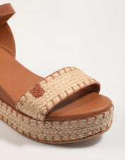 SANDALIAS POPA ARAMBOL GALERIA en color Cuero
