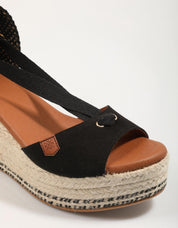 SANDALIAS POPA VALDES SERRAJE en color Negro