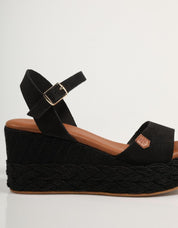 SANDALIAS POPA AKUMAL BLACK en color Negro