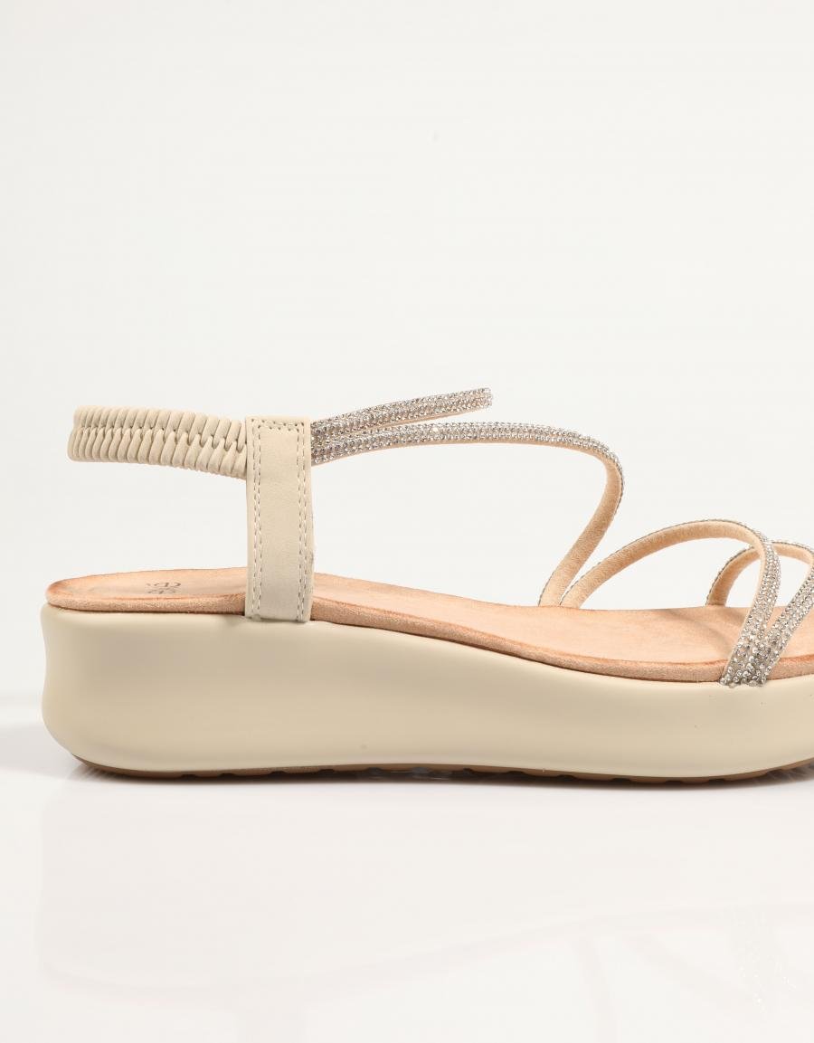 SANDALIAS EXE BZX23170 R20 en color Beige