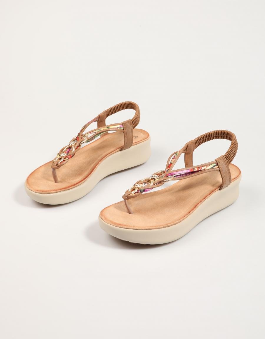 SANDALIAS EXE BZX23170 R26 en color Cuero