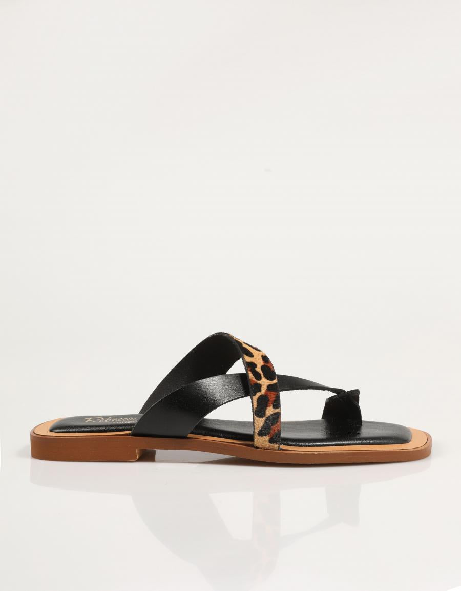 SANDALIAS REBECCA HOPE 1C COIMBRA ADORNO CHAPA DEDO en color Negro