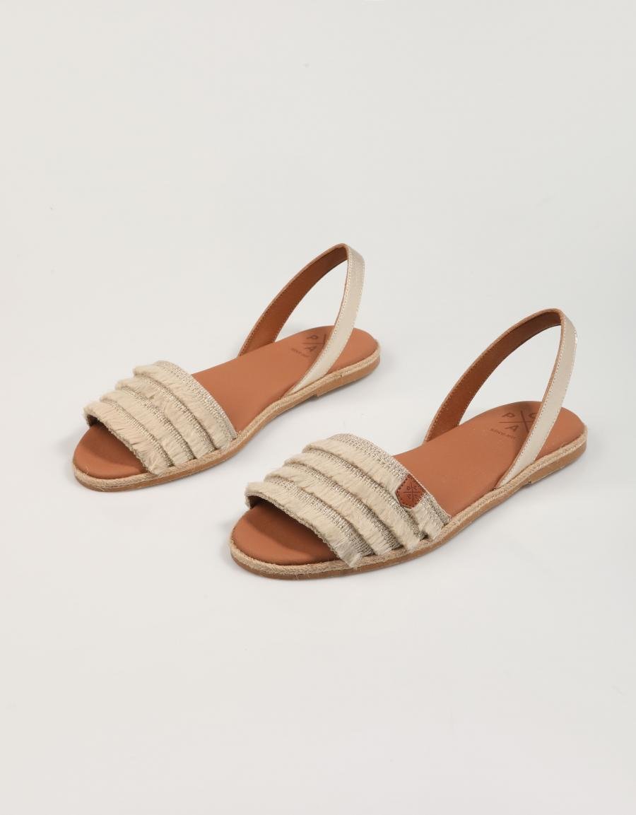 SANDALIAS POPA MENDOZA FLECOS en color Beige