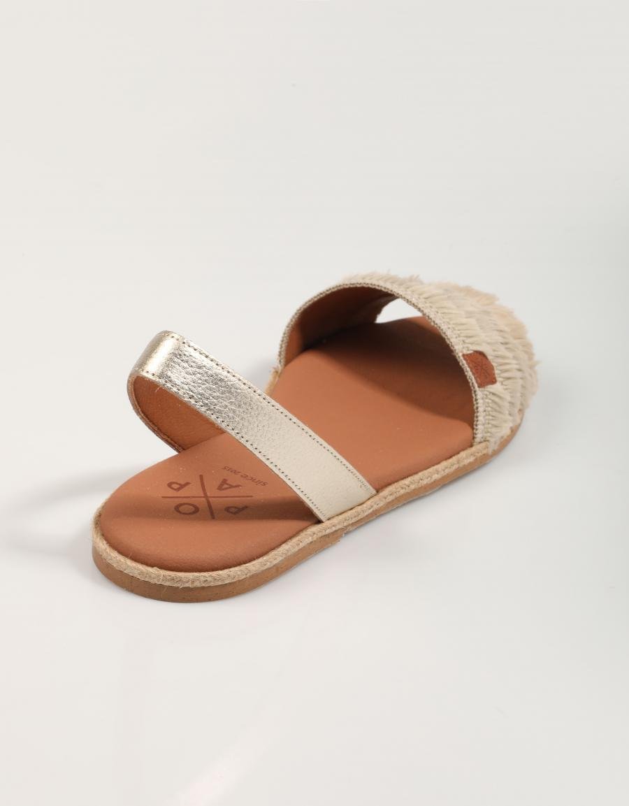SANDALIAS POPA MENDOZA FLECOS en color Beige