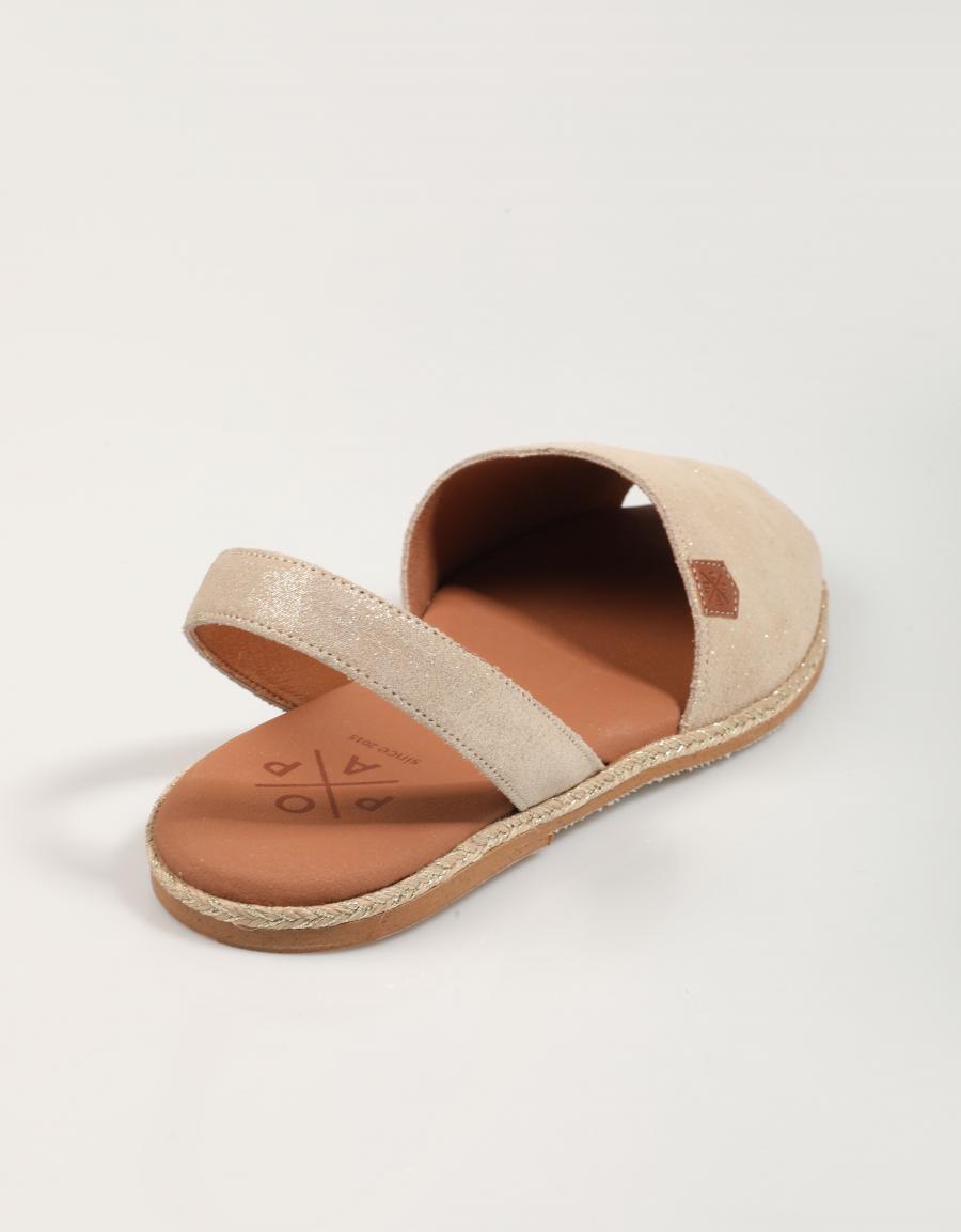 SANDALIAS POPA FALESIA BOREAL en color Oro