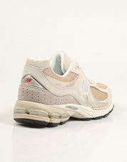 ZAPATILLAS NEW BALANCE  en color Beige
