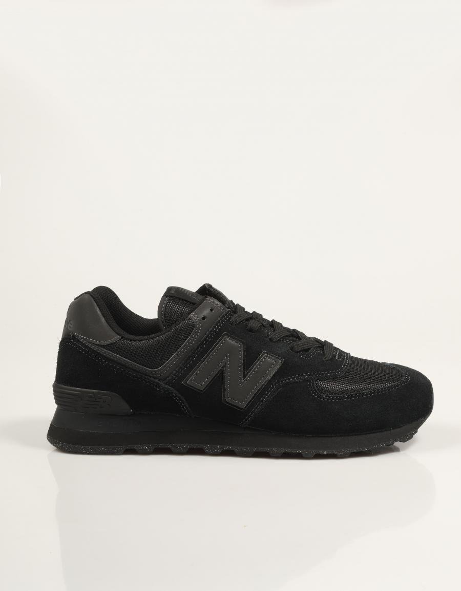 ZAPATILLAS NEW BALANCE  en color Negro