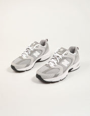 ZAPATILLAS NEW BALANCE  en color Gris