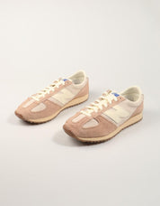 ZAPATILLAS NEW BALANCE U471 en color Beige