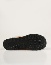 ZAPATILLAS NEW BALANCE U574 en color Marron