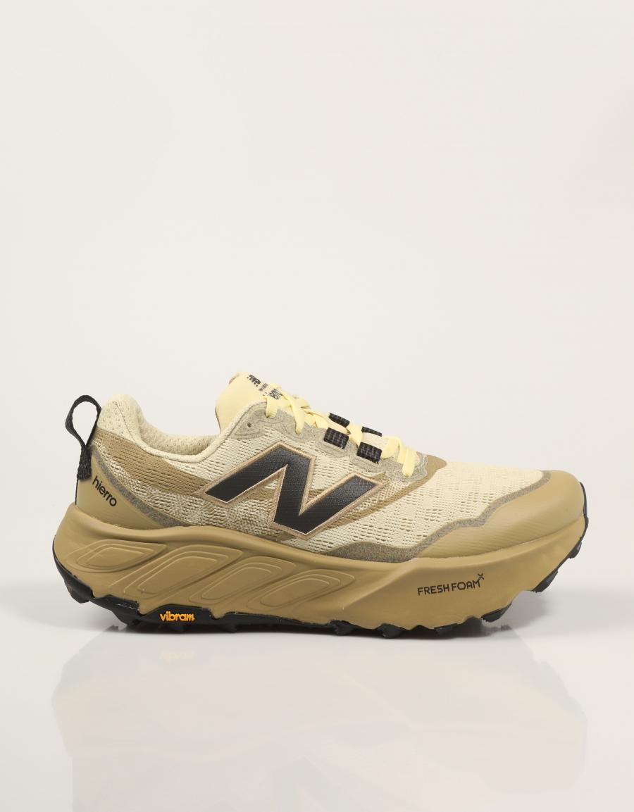 ZAPATILLAS NEW BALANCE MTHIE en color Beige