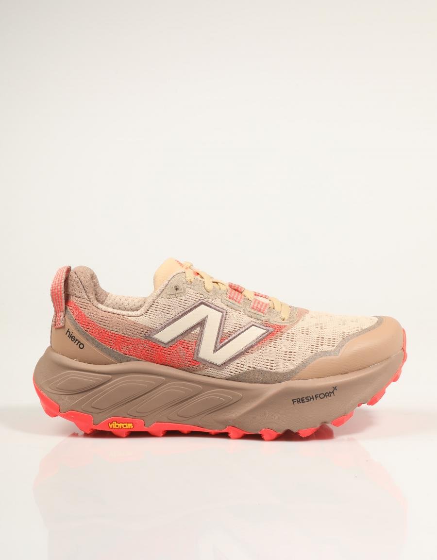 ZAPATILLAS NEW BALANCE WTHIE en color Beige
