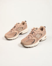 ZAPATILLAS NEW BALANCE U530 en color Marron