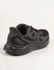 ZAPATILLAS NEW BALANCE MARIS en color Negro