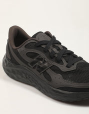 ZAPATILLAS NEW BALANCE MARIS en color Negro