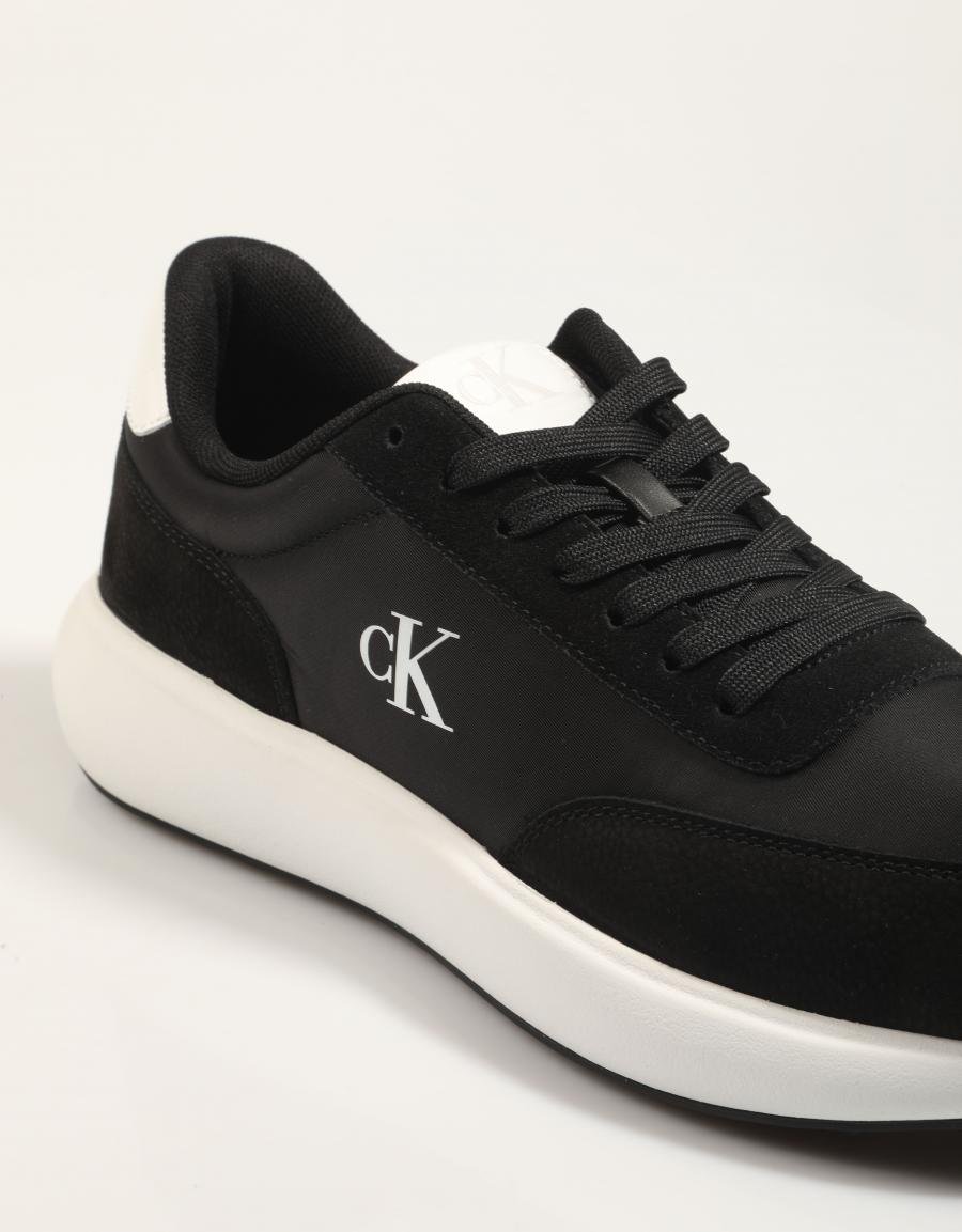 ZAPATILLAS CALVIN KLEIN ATHLEISURE RUNNER LACEUP NY SU en color Negro
