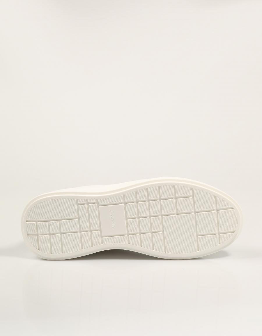 ZAPATILLAS CALVIN KLEIN CHUNKY CUPSOLE LACEUP LTH WN en color Blanco