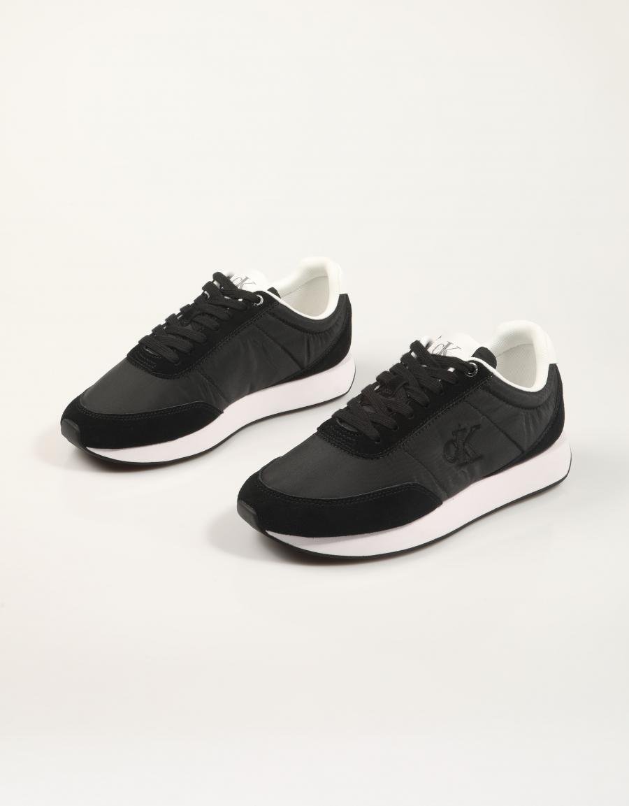 ZAPATILLAS CALVIN KLEIN RETRO RUNNER  LACE UP NYLON MG en color Negro