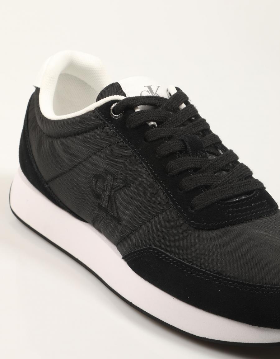 ZAPATILLAS CALVIN KLEIN RETRO RUNNER  LACE UP NYLON MG en color Negro