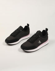 ZAPATILLAS CALVIN KLEIN RETRO RUNNER  SOCK NYLON MG en color Negro