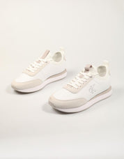 ZAPATILLAS CALVIN KLEIN RETRO RUNNER  SOCK NYLON MG en color Blanco
