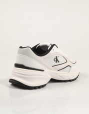ZAPATILLAS CALVIN KLEIN HIKE RUNNER MESH MIX MET MG en color Blanco
