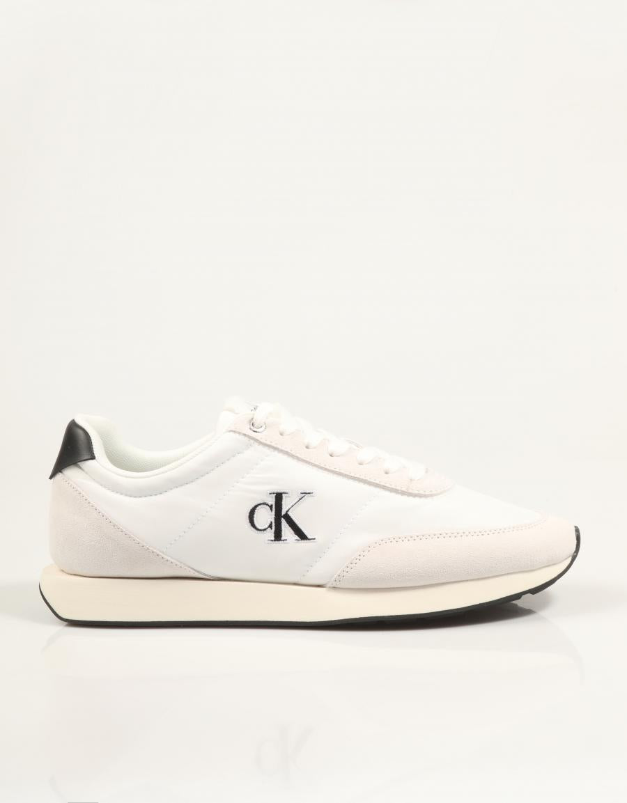 ZAPATILLAS CALVIN KLEIN RETRO RUNNER ESS MIX MAT en color Blanco