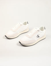 ZAPATILLAS CALVIN KLEIN RETRO RUNNER ESS MIX MAT en color Blanco