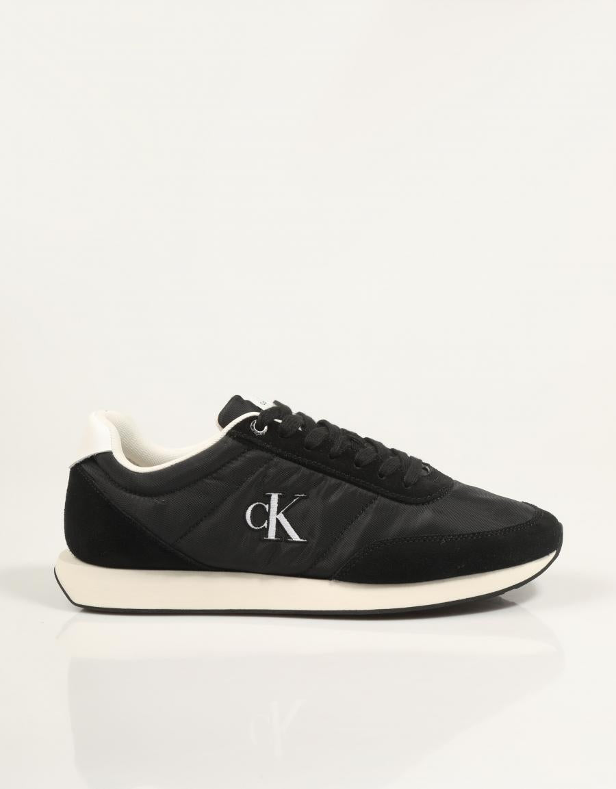 ZAPATILLAS CALVIN KLEIN RETRO RUNNER ESS MIX MAT en color Negro