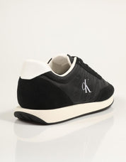 ZAPATILLAS CALVIN KLEIN RETRO RUNNER ESS MIX MAT en color Negro