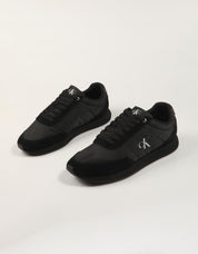 ZAPATILLAS CALVIN KLEIN RETRO RUNNER ESS MIX MAT en color Negro
