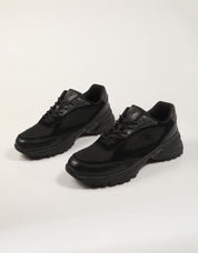 ZAPATILLAS CALVIN KLEIN HIKE RUNNER MESH MIX en color Negro
