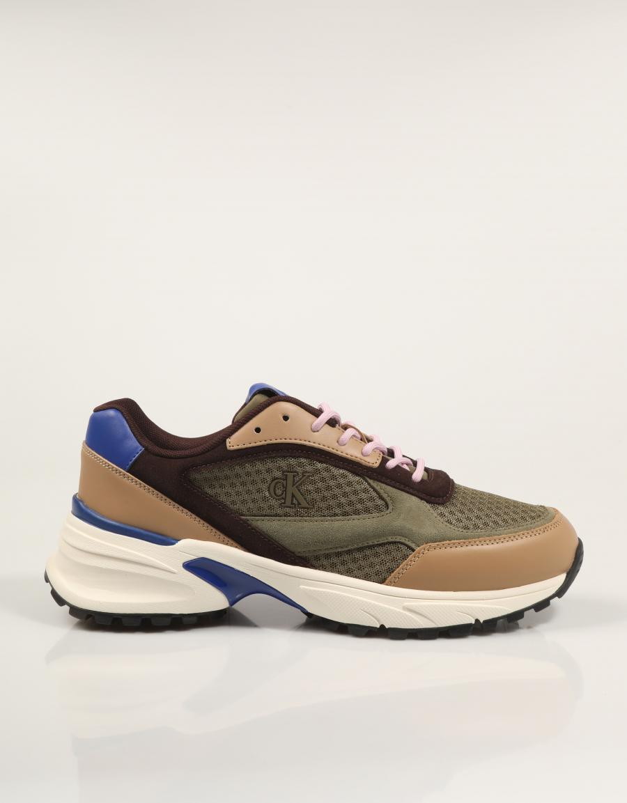 ZAPATILLAS CALVIN KLEIN HIKE RUNNER MESH MIX en color Kaki