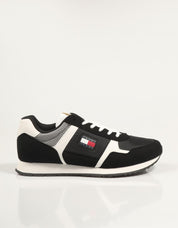 ZAPATILLAS TOMMY HILFIGER TJM RUNNER CASUAL en color Negro