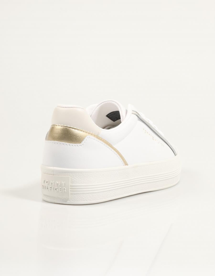 ZAPATILLAS TOMMY HILFIGER ESSENTIAL VULC SNEAKER en color Blanco