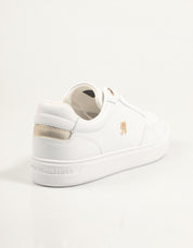 ZAPATILLAS TOMMY HILFIGER ESSENTIAL ELEVATED COURT SNEAKER en color Blanco