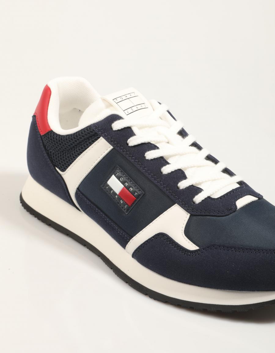ZAPATILLAS TOMMY HILFIGER RUNNER CASUAL NAVY EM0EM01617 en color Azul marino
