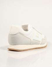 ZAPATILLAS TOMMY HILFIGER TJM RUNNER CASUAL EM0EM01617 en color Hielo