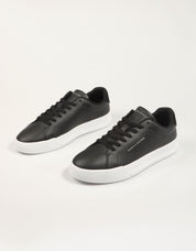 ZAPATILLAS TOMMY HILFIGER COURT LTH DETAIL ESS FM0FM05367 en color Negro