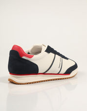 ZAPATILLAS TOMMY HILFIGER TJM RETRO RUNNER CLEATED en color Blanco